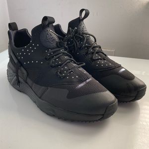 Nike Air Huarache Utility